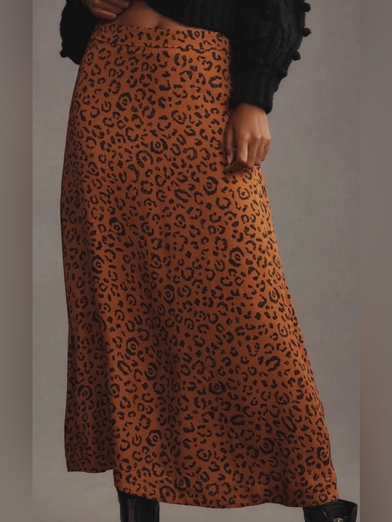 FARM Rio Dresses & Skirts - Farm Rio Size XS • Leopard Silky Midi Skirt.